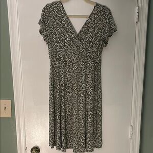 Floral Maternity Wrap Dress in Green and White